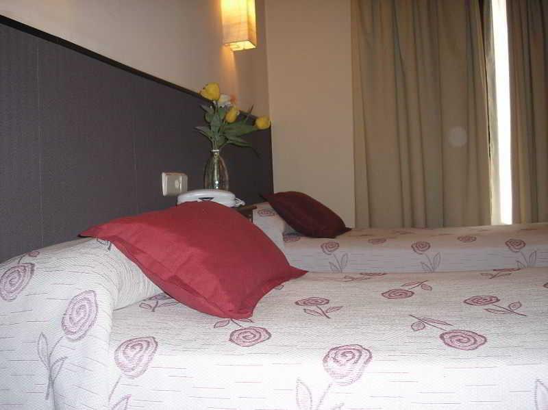 Hostal Alfonso XII By Toledo Ap Exterior foto